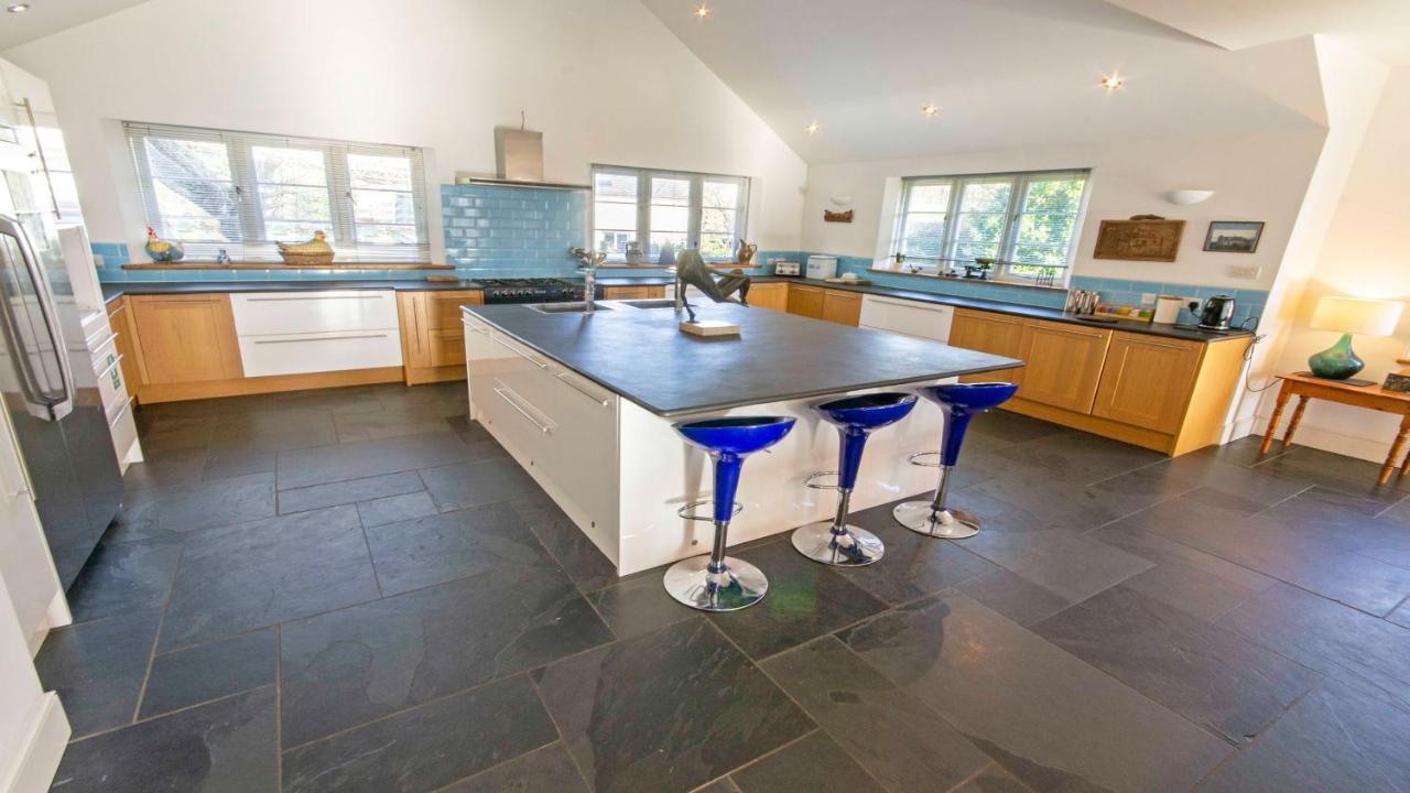 Crowborough Farm - Impressive & Sophisicated Home Surrounded By Unspoilt Countryside In Georgeham - Dog Friendly, Sleeps 14 Экстерьер фото